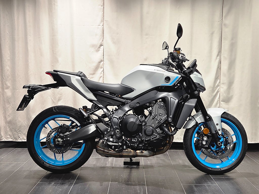 Yamaha MT-09 / Spara 10.000kr & 3,99% ränta! / Alla färger