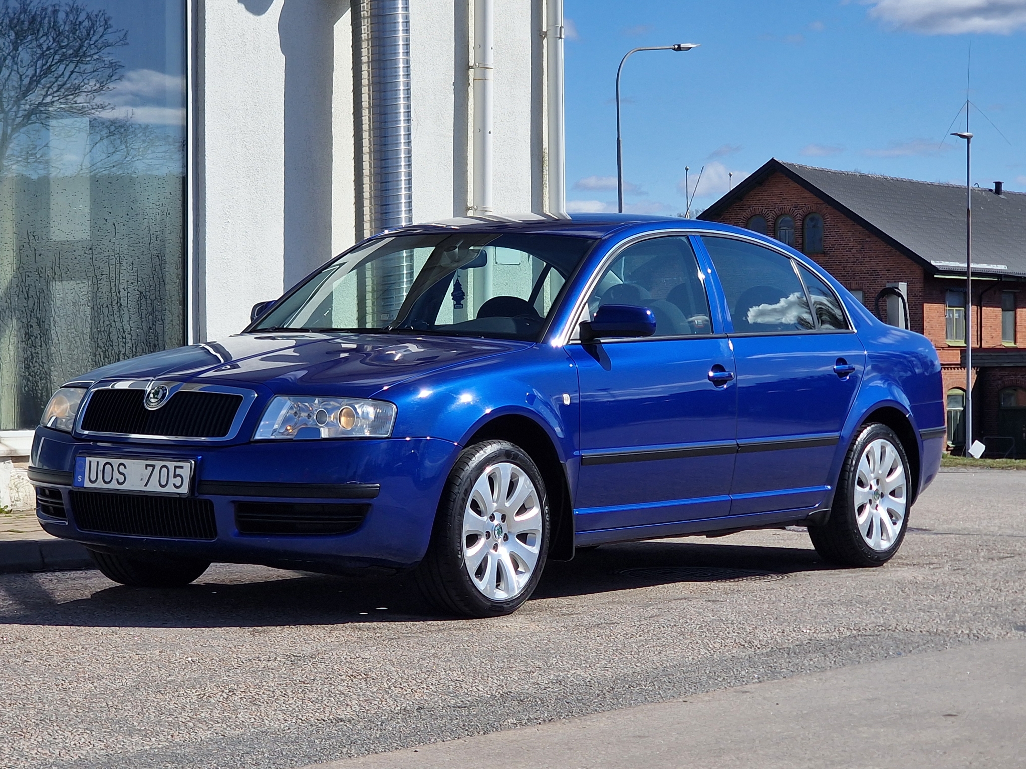 Skoda Superb 2.0 2003, kuva 3/33