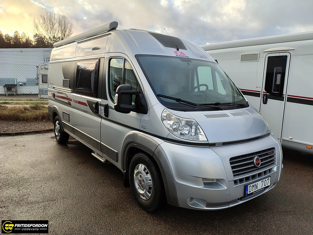 Adria TWIN SP 600, Låga mil, Automat, Dragkrok, Kamkedja