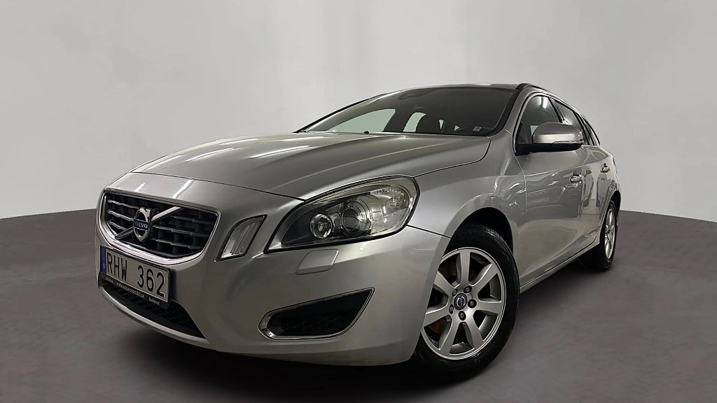 Volvo V60 D2 Momentum | Kamrem bytt | Fullservad