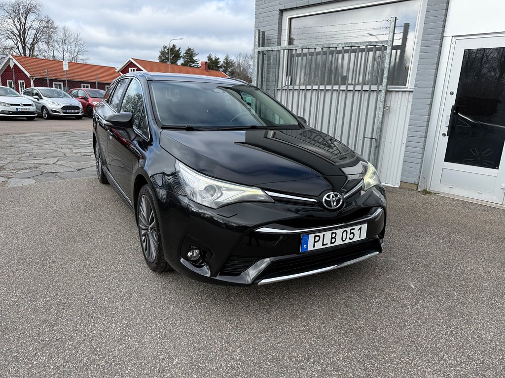 Toyota Avensis 1.8 147HK KOMBI ACTIVE PLUS / DRAG / EN BRUKARE