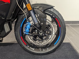 BMW M1000XR/Boka din 2026:a idag!