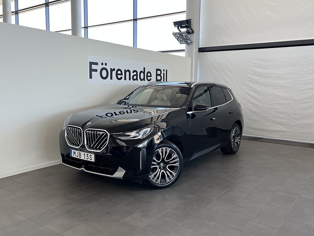 BMW X3 30e xDrive 4,95 ränta Rattvärme H/K Comfort Access