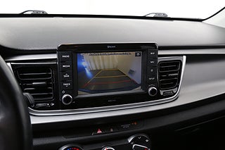 Halvkombi Kia Rio 19 av 24