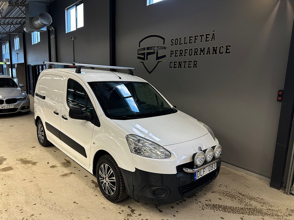 Peugeot Partner Skåpbil 1.6 HDi  / D-värmare / Lågmil 