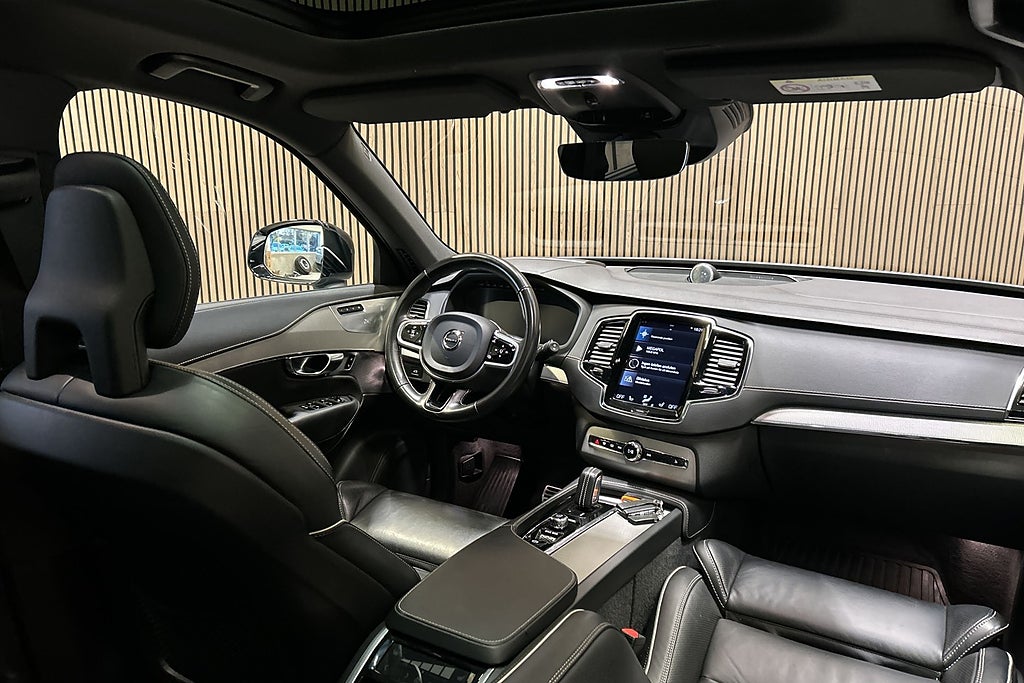 Volvo XC90 B5 AWD R-Design Pro Edition 7-sits- B&W-Luft-22"