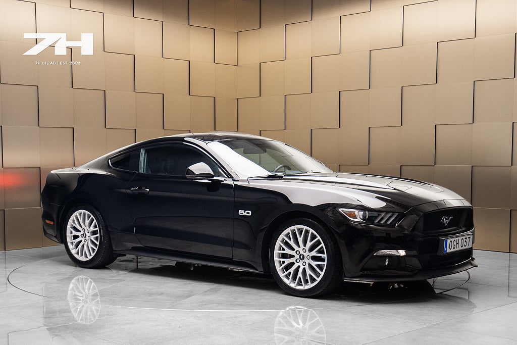 Ford Mustang GT 421hk / Sv.Såld / Brembo / Ventilerade / Kamera