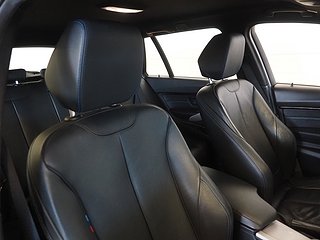 Kombi BMW 320 11 av 24