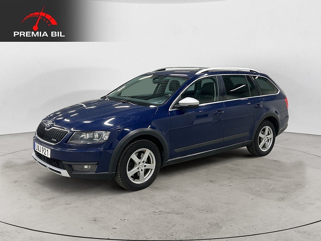 Skoda Octavia Scout TDI 4x4 Premium Nybesikt Värme Drag Canton Kamera GPS
