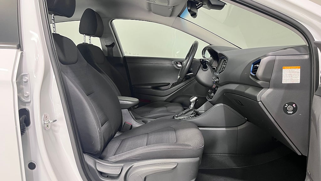 Hyundai IONIQ Hybrid 1.6 DCT | Drag & Vinterhjul