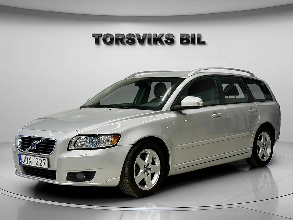 Volvo V50 2.0 D Powershift Summum Navi Skinn Drag Nybes Nyservad 