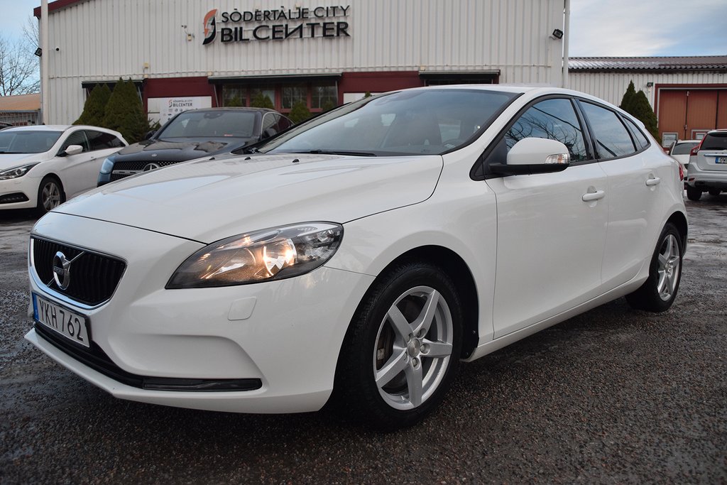 Volvo V40 D2 Geartronic Kinetic Euro 6 Auto D_Värmare 