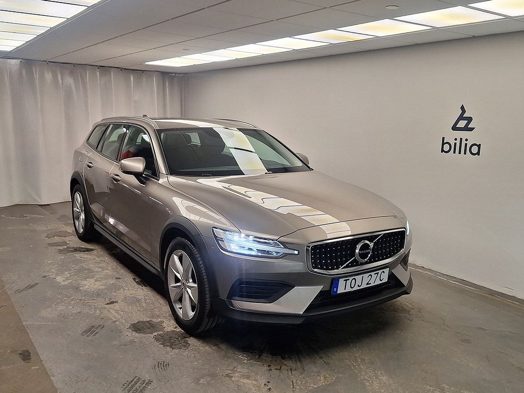 Volvo V60 Cross Country D4 AWD Edition