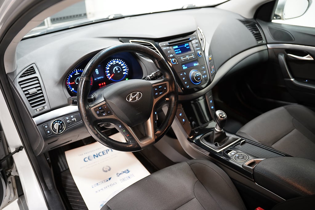 Hyundai i40 cw 1.7 CRDi 116hk Comfort Farthållare Bluetooth