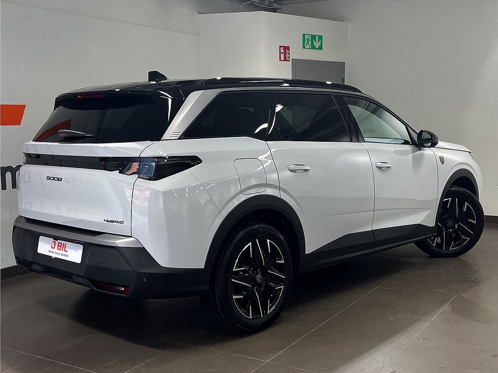 Bild på Peugeot 5008 Hybrid Black Edition