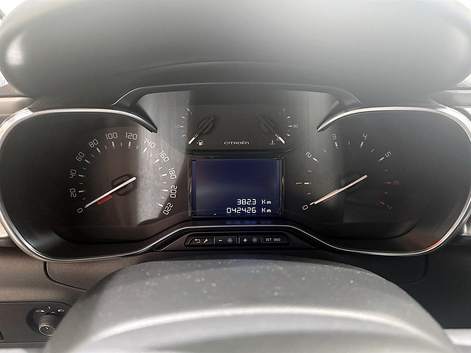 Bild på Citroën C3 Shine 1.2 Pt 110hk Aut - CARPLAY, FARTHÅLLARE