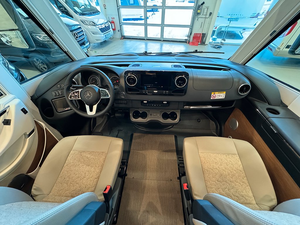 Carthago C-Tourer I 145 RB LE Superior MB *Utförsäljning demofordon*