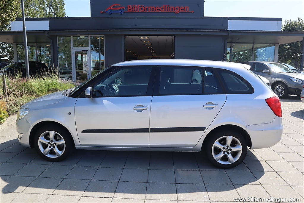 Skoda Fabia COMBI 1.2 8V TSI  105hk AC Lågt miltal