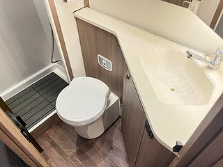 Husbil-halvintegrerad Kabe TM X 780 LXL 25 av 32