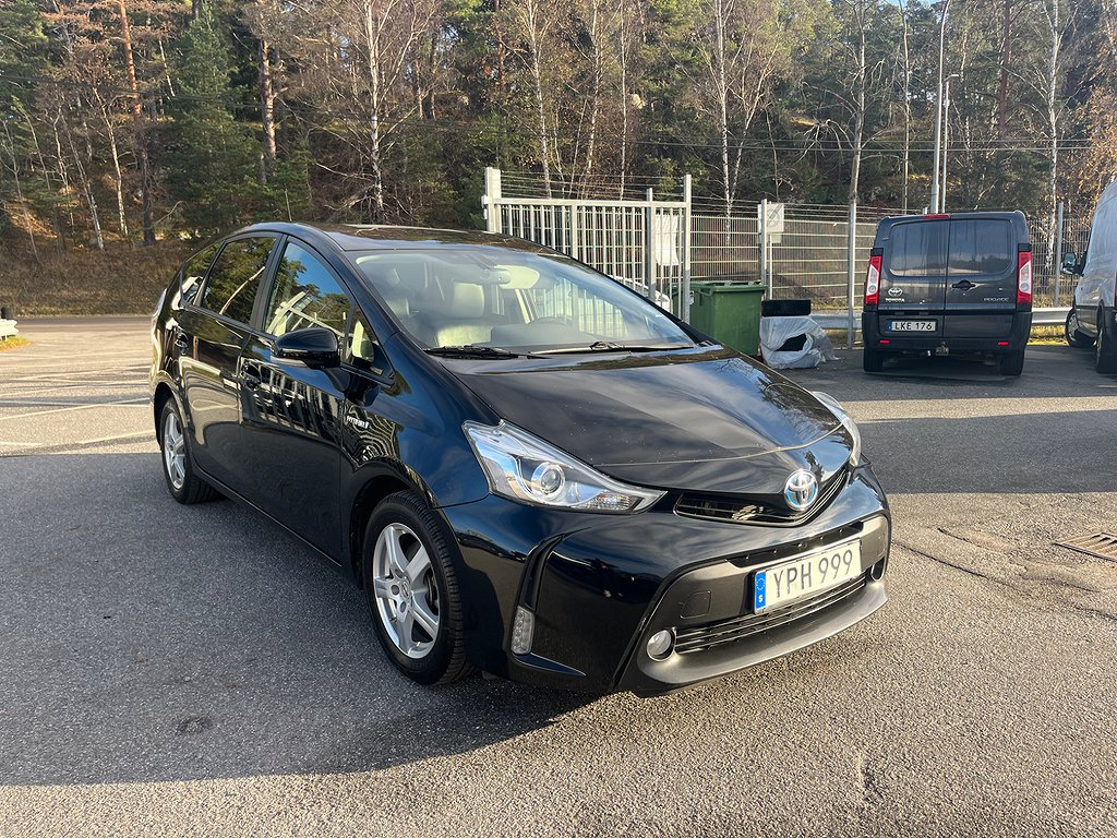 Toyota Prius+ Hybrid 122hk 7-sits 14400 mil 1 ägare Nyservad 