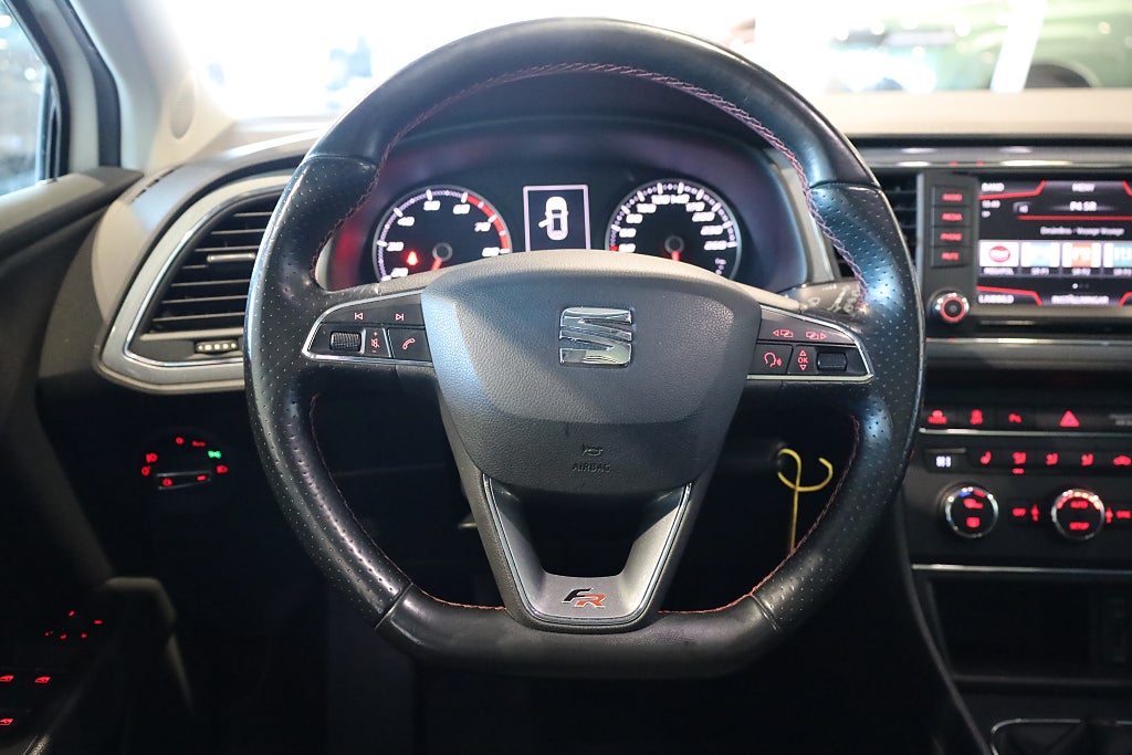 Seat Leon ST 1.4 TSI FR Pano Drag Kamera PDC Blåtand 2016