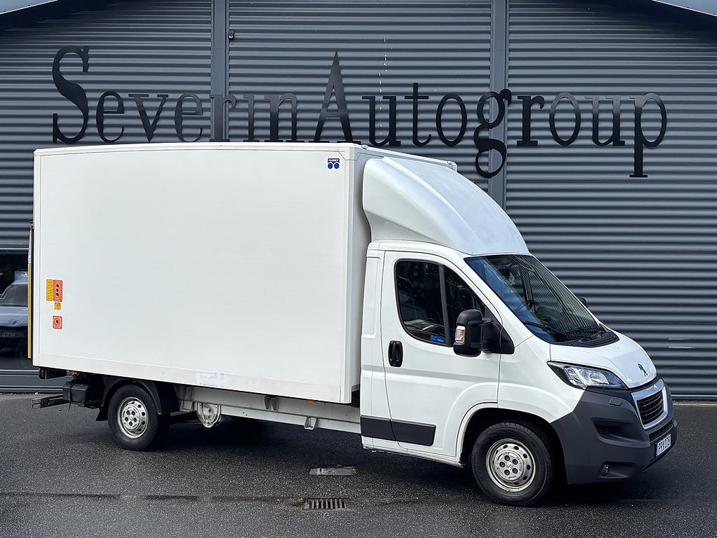 Peugeot Boxer Chassi Cab 335 2.0 (131hk) Bakgavellyft