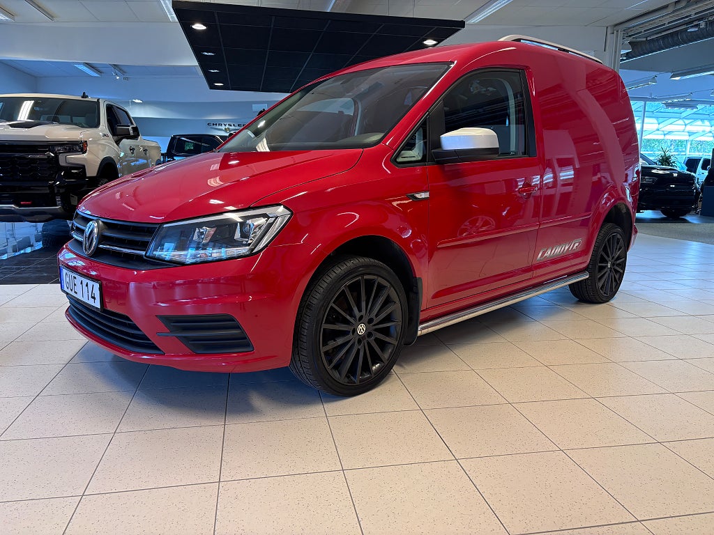 Volkswagen Caddy R 2.0 TDI 4Motion DSG 150 hk Värmare Drag V-hjul Moms