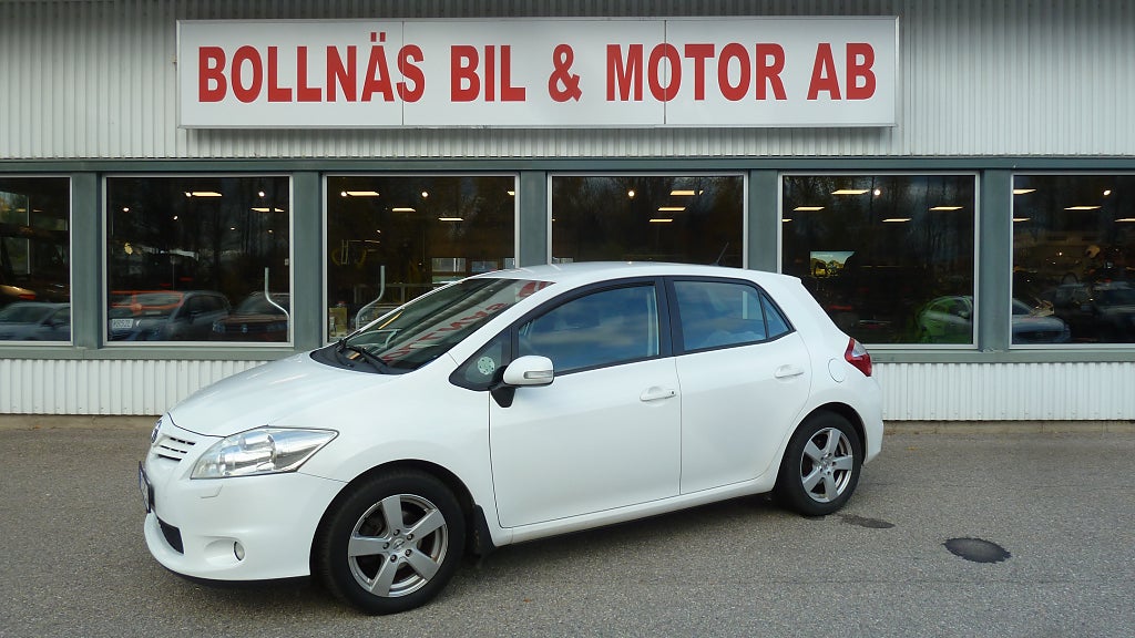 Toyota Auris 5-dörrar 1.6 Valvematic Plus Euro 5