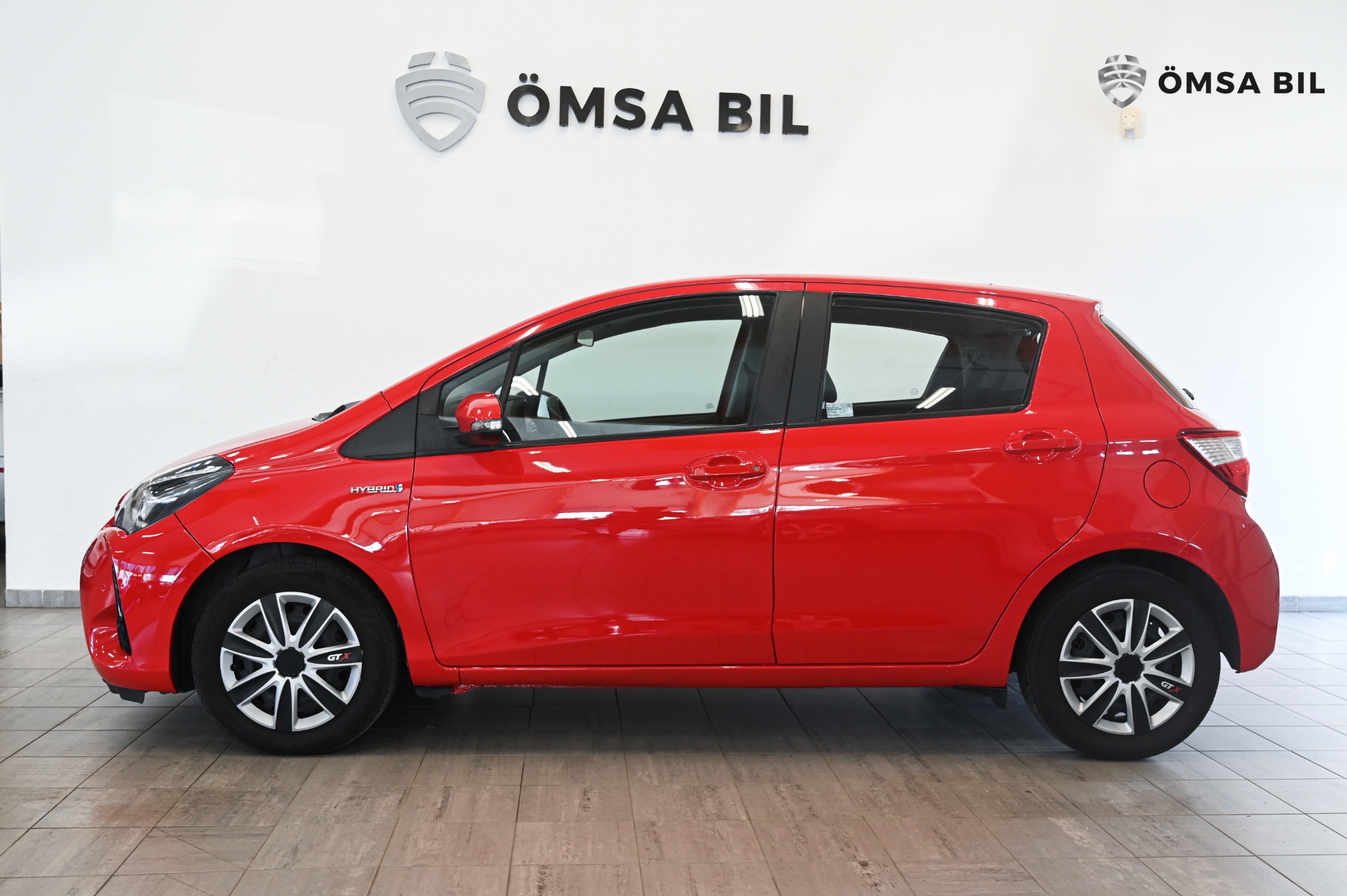 Toyota Yaris Hybrid e-CVT Life Euro 6 2017, kuva 6/46