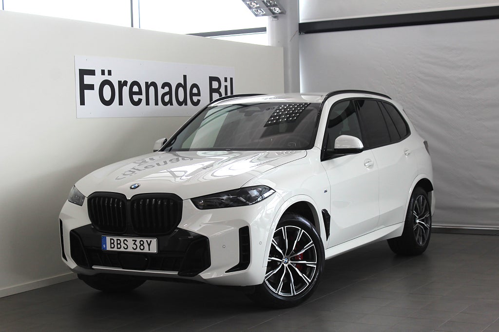 BMW X5 xDrive30d M Sport Pro H/K Drag Värmare Comfort Access