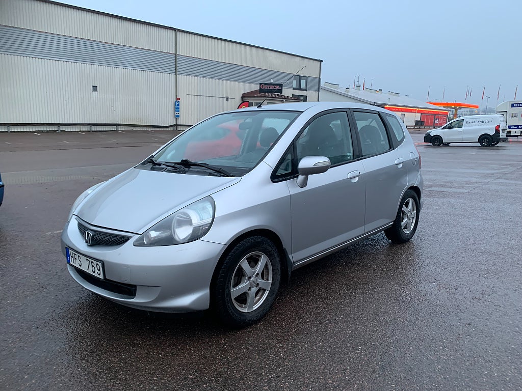 Honda Jazz 1.3 Nybesiktad Servad AC