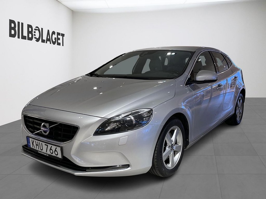 Volvo V40 D2 Your Momentum (Nav,Värmare,Drag)