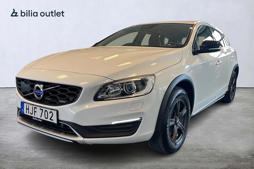Volvo V60 Cross Country D4 AWD Momentum 190hk / Drag Värmare PDC Kamrem Bytt