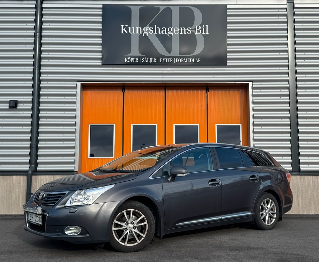 Toyota Avensis Kombi 1.8 147hk NAVI BACKKAMERA