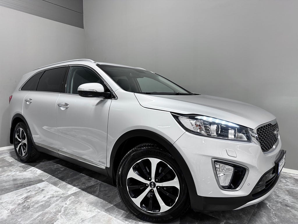 Kia Sorento 2.2 CRDi AWD GPS/Kamera/Skinn/7Sits/200HK