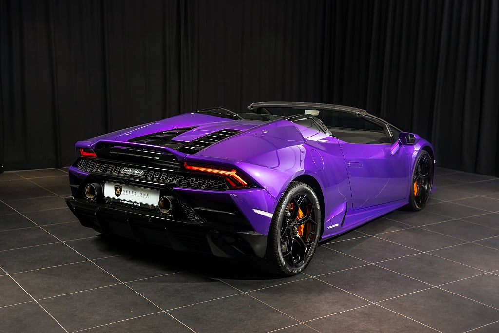 Gallery image 9 of 18