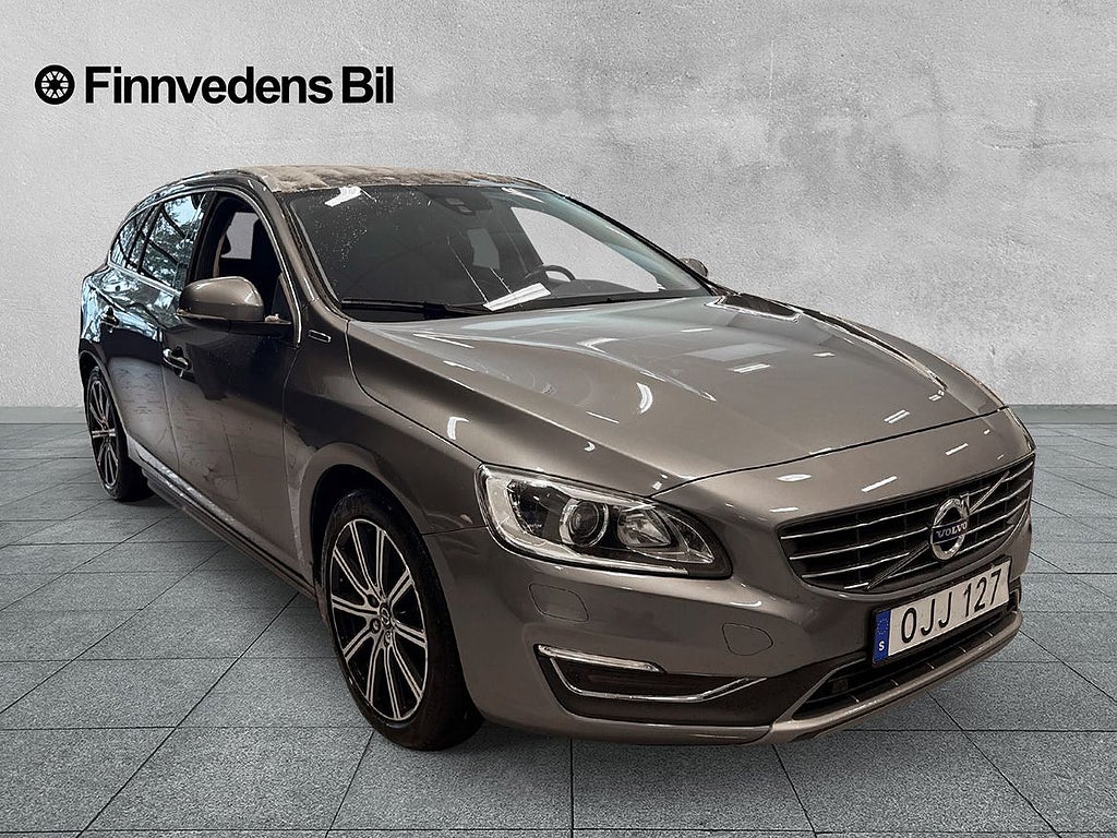 Volvo V60 D5 AWD Twin Engine Bus Adv Summum