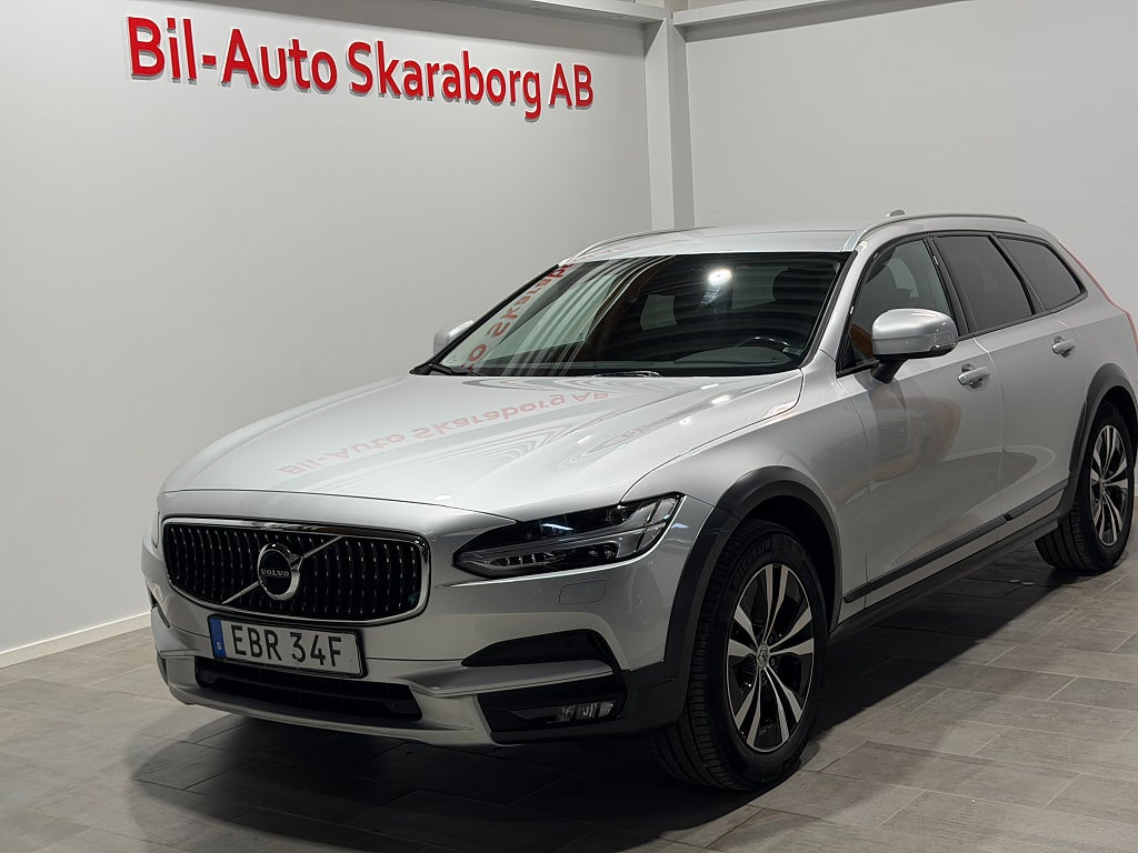 Volvo V90 Cross Country D4 AWD Aut Läder Dragkrok Navi VOC