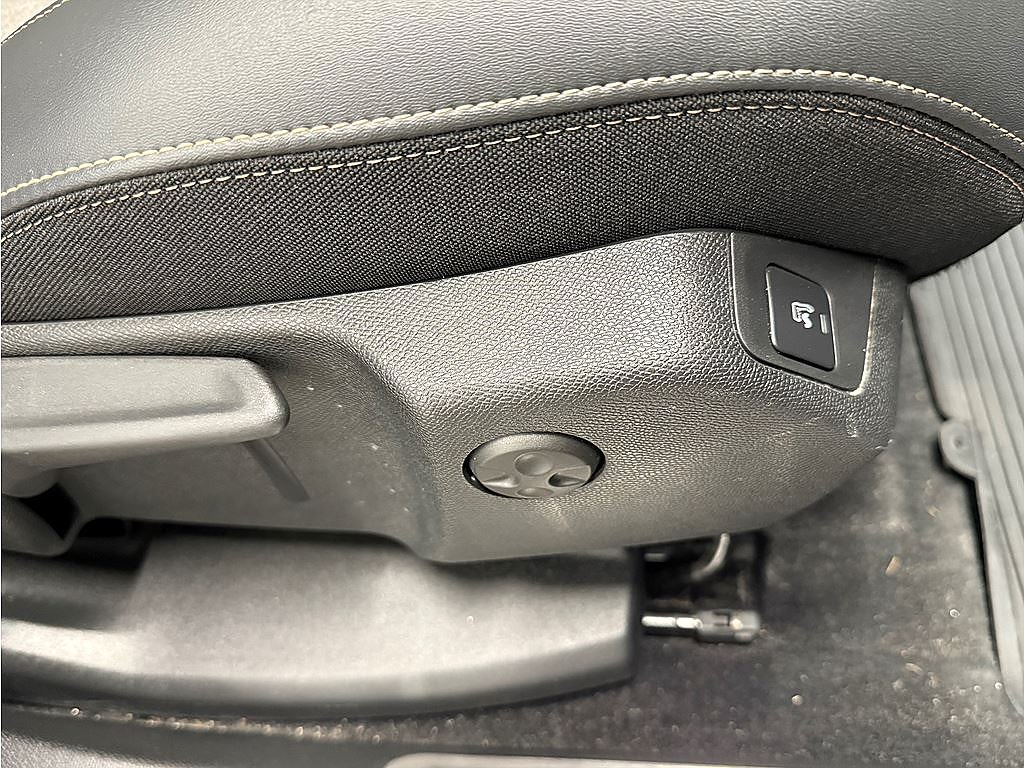 Bild på Peugeot 3008 GT Hybrid4 300hk Aut AWD - ELSTOL