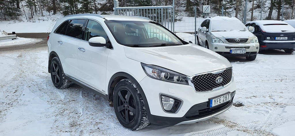Kia Sorento 2.2 CRDi AWD 200hk Automat 7-sits Nyservad Nybesiktigad