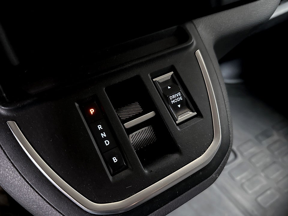 Bild på Peugeot e-Expert PRO+ 75kWh 136hk Aut L2 B-KAMERA CARPLAY