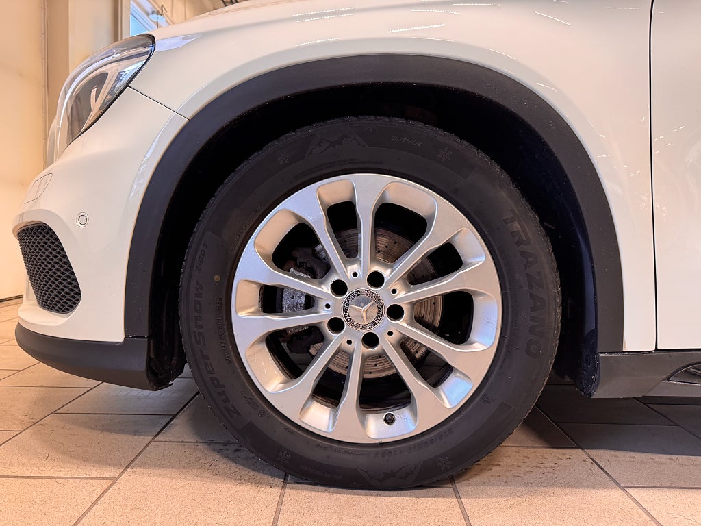 Mercedes-Benz GLA 2016 - miniatyr 35