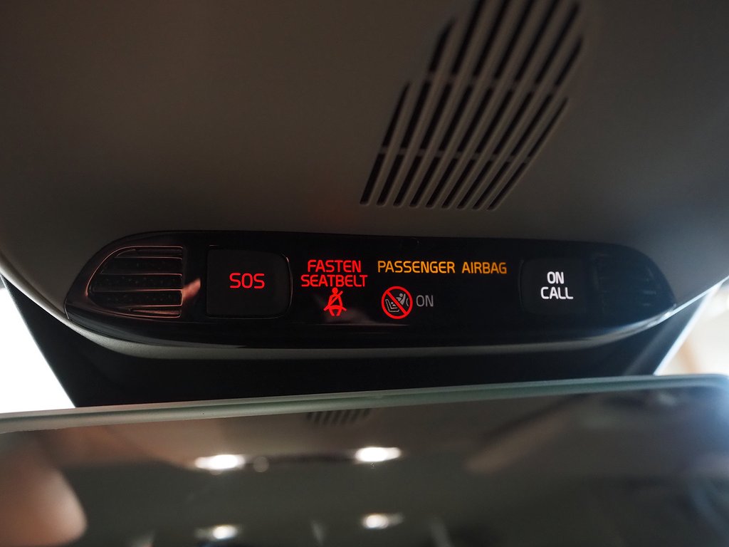 Volvo V40 T2 122hk Kinetic Business Klimatpkt B-Värm Farthål 2017