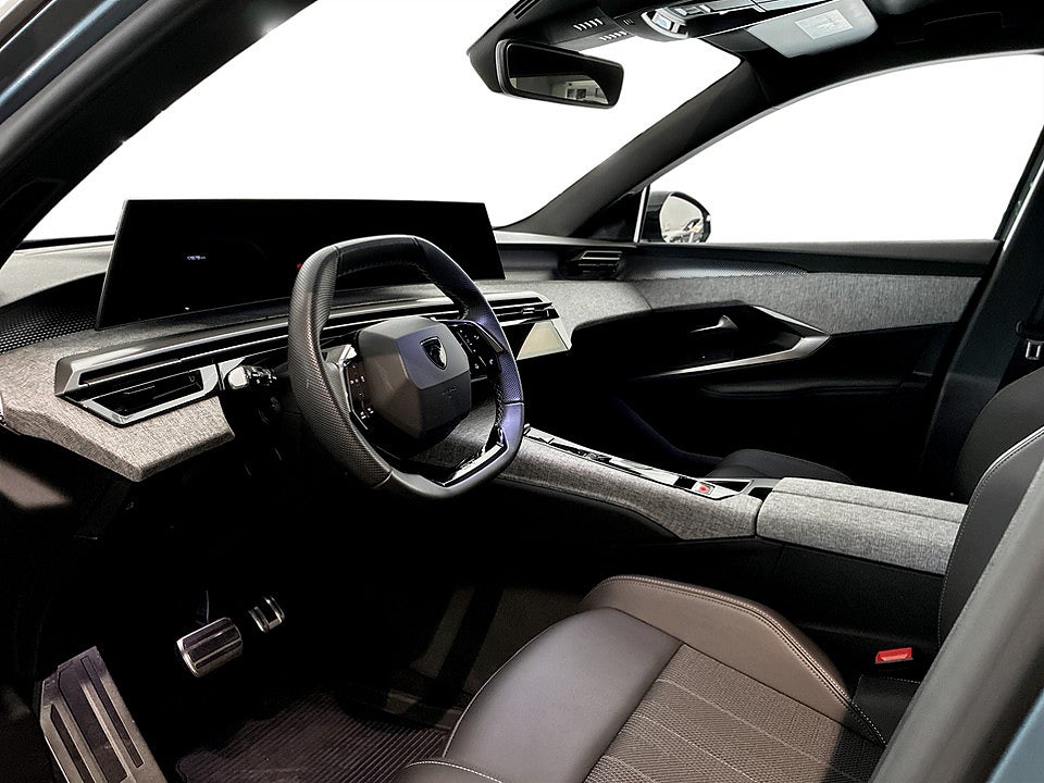 Bild på Peugeot 5008 GT Hybrid 145hk Aut KAMPANJ BRÄNSLE INGÅR