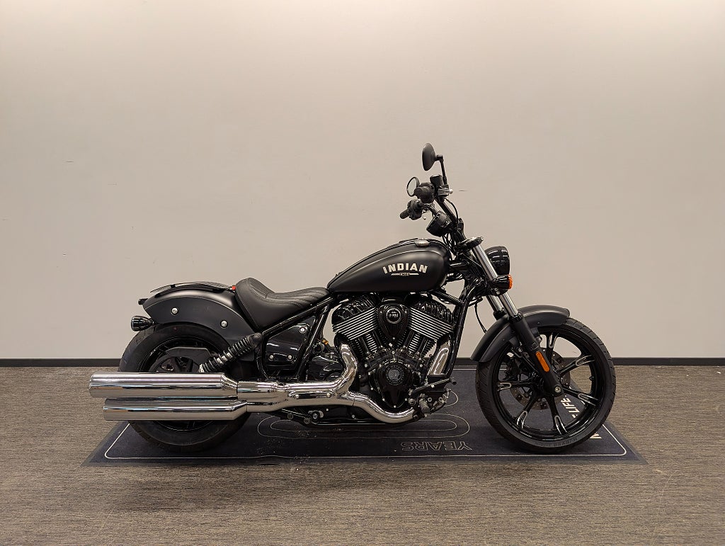 Indian Chief Dark Horse Nyservad, Nya Däck