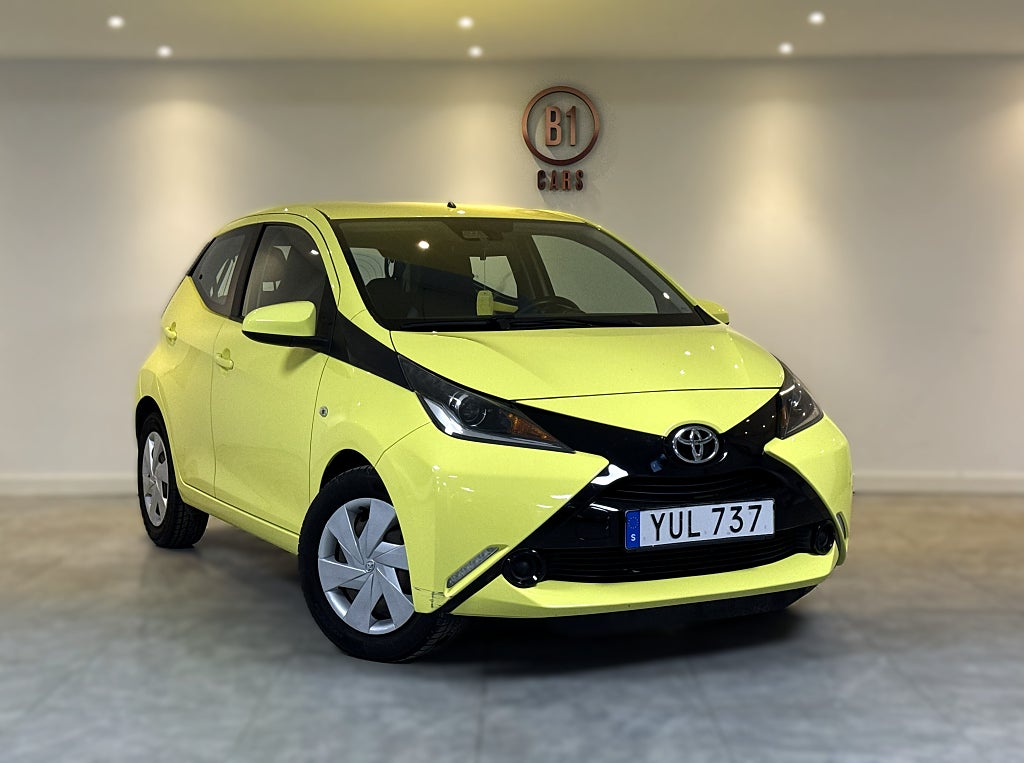 Toyota Aygo 5-DÖRRAR 1.0 VVT-i X-PLAY TOUCH NYKOPPLING BLUETOOTH