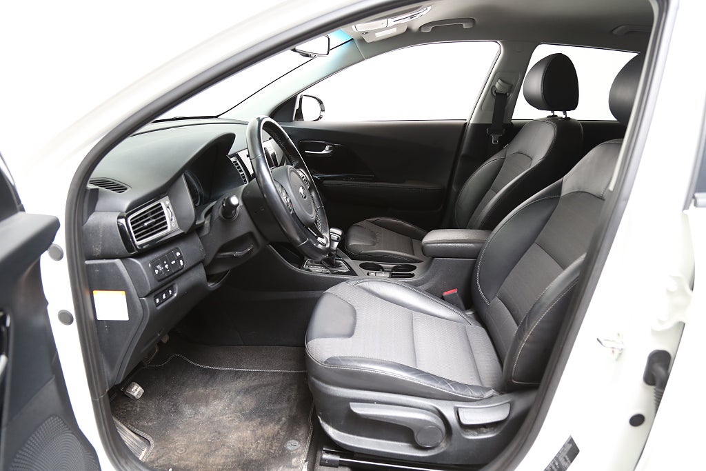 Kia Niro P-HEV 141hk Advance Plus Aut Motorv Dragkrok 2018