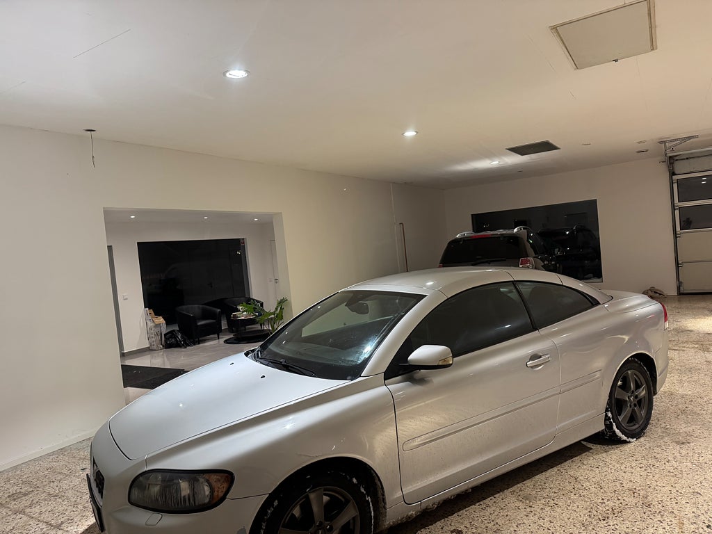 Volvo C70 T5 Summum cab välvårdad 