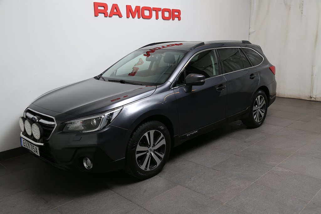 Subaru Outback 2,5i 175hk Summit AWD Taklucka H/K Skinn Extraljus Drag 2019