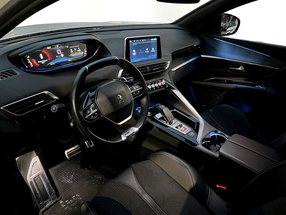 Bild på Peugeot 3008 GT 1.2 PT 130hk Aut - B-KAMERA, EN ÄGARE